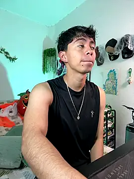 Snapshot of Yaiden_11 chatting on October 28, 2025, 10:03 am Yaiden 11 online show from October 28, 2025, 10:03 am