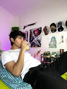 Snapshot of Yaiden_11 chatting on October 9, 2025, 10:05 am Yaiden 11 online show from October 9, 2025, 10:05 am