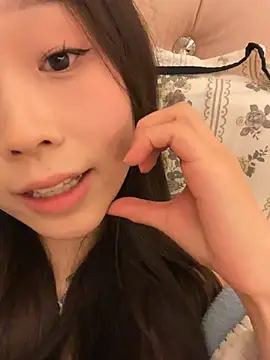 Minnie-66 online show from March 18, 2025, 12:06 pm