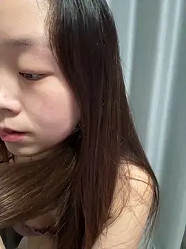 Minnie-66 online show from September 18, 2025, 10:40 am