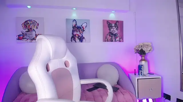 Snapshot of SamyJhomson chatting on December 5, 2025, 3:27 am SamyJhomson online show from December 5, 2025, 3:27 am