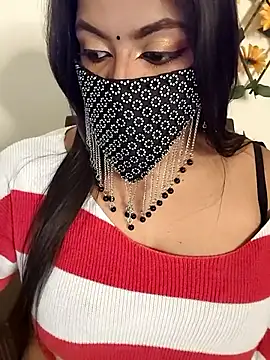 Snapshot of Tamil_hot_whiskey_girl chatting on April 14, 2026, 5:40 pm Tamil hot whiskey girl online show from April 14, 2026, 5:40 pm