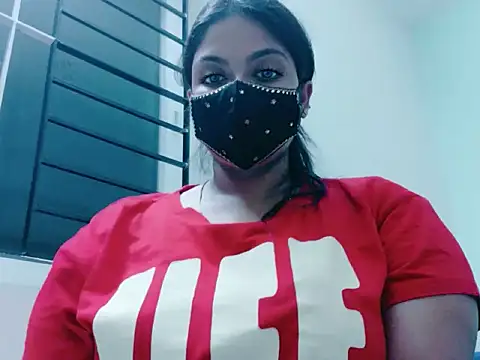Snapshot of Tamil_hot_whiskey_girl chatting on May 10, 2026, 6:32 pm Tamil hot whiskey girl online show from May 10, 2026, 6:32 pm