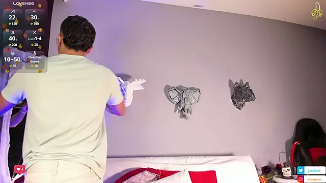 Snapshot of Colstorw_ chatting on October 15, 2025, 10:45 am Colstorw online show from October 15, 2025, 10:45 am