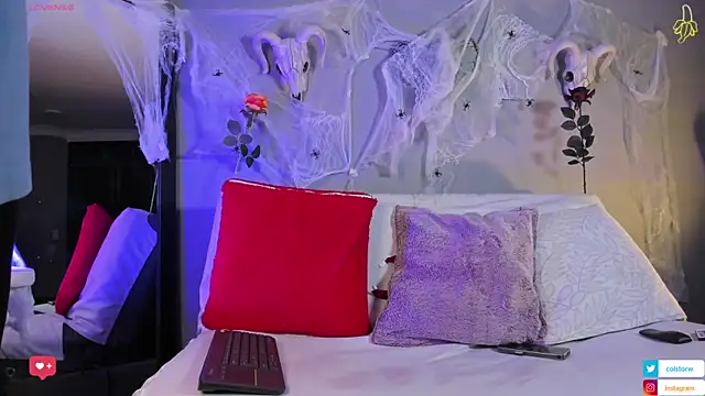 Snapshot of Colstorw_ chatting on October 17, 2025, 10:39 am Colstorw online show from October 17, 2025, 10:39 am