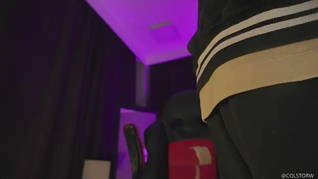 Colstorw  online show from January 10, 2026, 9:59 am