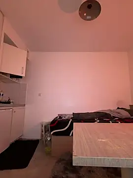 Renoirmonter online show from April 11, 2026, 6:43 am