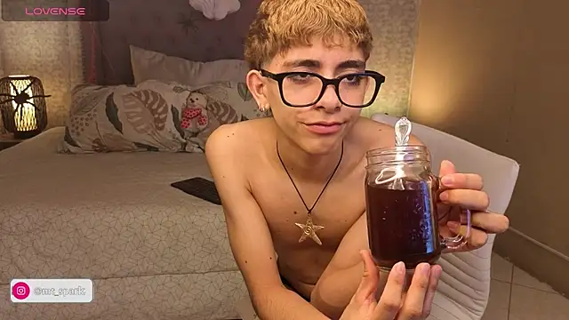 Snapshot of Matty_Sparkk chatting on October 9, 2025, 1:33 pm Matty Sparkk online show from October 9, 2025, 1:33 pm