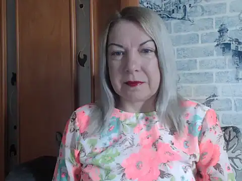 Lillia Ray online show from April 6, 2026, 6:58 am