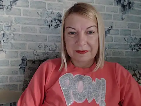 Snapshot of Lillia_Ray chatting on October 18, 2025, 6:48 am Lillia Ray online show from October 18, 2025, 6:48 am