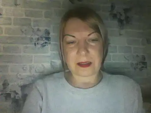 Snapshot of Lillia_Ray chatting on March 17, 2025, 5:49 pm Lillia Ray online show from March 17, 2025, 5:49 pm