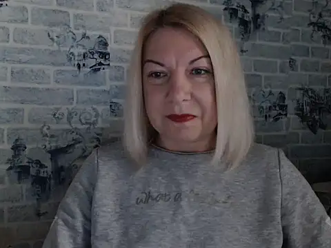 Snapshot of Lillia_Ray chatting on October 13, 2025, 5:53 am Lillia Ray online show from October 13, 2025, 5:53 am