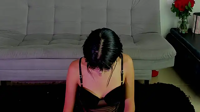 Snapshot of pauline_rouge chatting on October 9, 2025, 12:38 pm pauline rouge online show from October 9, 2025, 12:38 pm