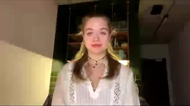 Snapshot of kiyoko_kur_ chatting on March 15, 2025, 6:43 pm kiyoko kur online show from March 15, 2025, 6:43 pm