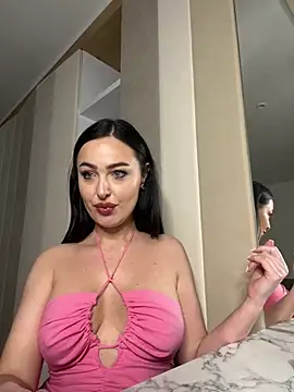 Snapshot of Black_swan7777 chatting on February 24, 2026, 2:07 pm Black swan7777 online show from February 24, 2026, 2:07 pm