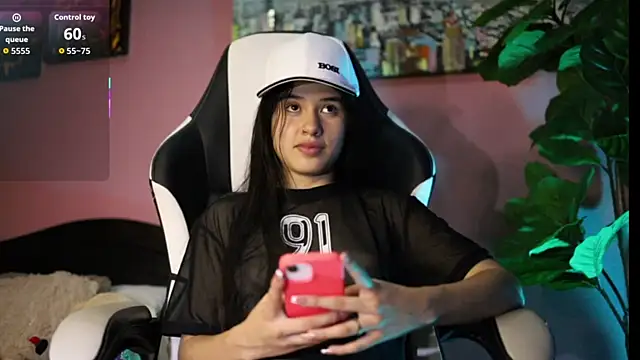 Danaa Rouse online show from December 14, 2025, 8:14 pm