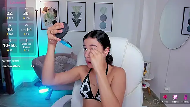 Snapshot of Danaa_Rouse chatting on October 1, 2025, 7:18 pm Danaa Rouse online show from October 1, 2025, 7:18 pm