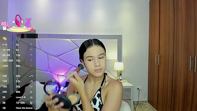 Snapshot of Danaa_Rouse chatting on September 10, 2025, 7:13 pm Danaa Rouse online show from September 10, 2025, 7:13 pm