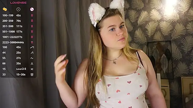 Snapshot of SibleyAllston chatting on October 6, 2025, 6:30 pm SibleyAllston online show from October 6, 2025, 6:30 pm