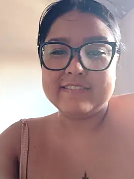 DianaGom online show from February 15, 2026, 12:37 pm