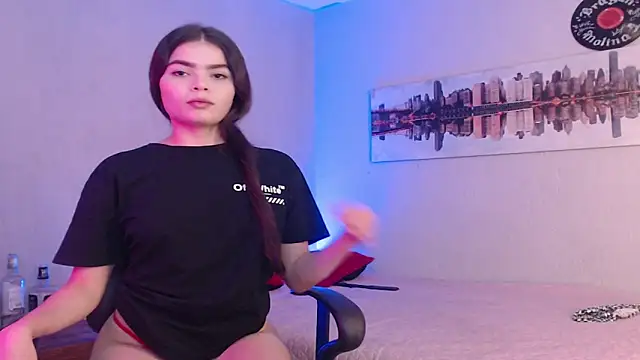 Snapshot of sweet_c4ndy chatting on March 17, 2025, 8:30 pm sweet c4ndy online show from March 17, 2025, 8:30 pm