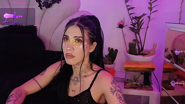 Snapshot of AnfisaLetyagho chatting on October 10, 2025, 12:44 am AnfisaLetyagho online show from October 10, 2025, 12:44 am