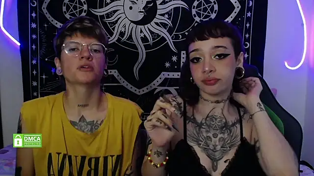 Snapshot of lovelockedlips chatting on March 16, 2025, 3:36 am lovelockedlips online show from March 16, 2025, 3:36 am