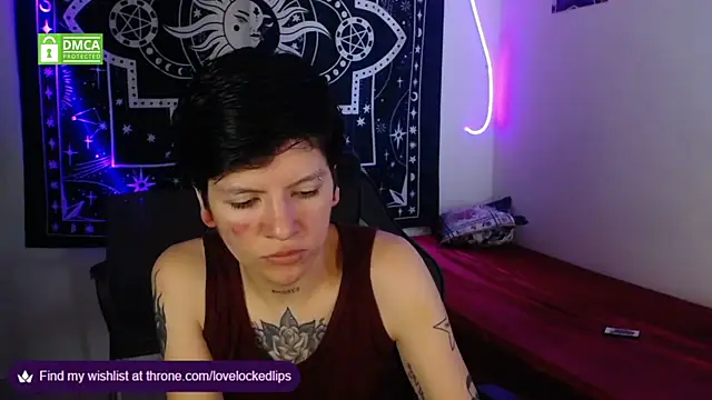 Snapshot of lovelockedlips chatting on September 14, 2025, 8:31 pm lovelockedlips online show from September 14, 2025, 8:31 pm