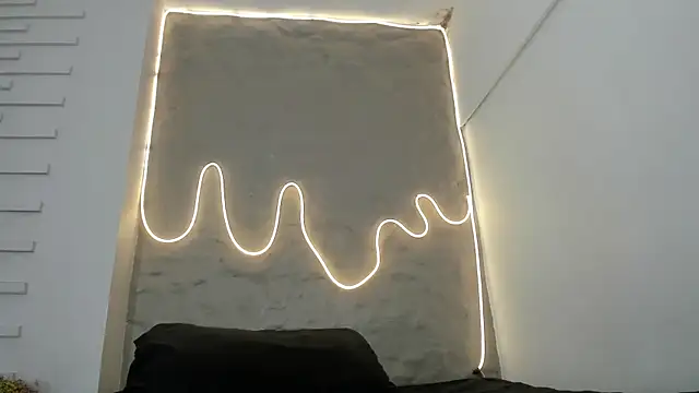 Any Roberth online show from October 4, 2025, 12:28 pm