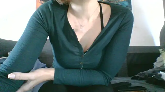 Ladyhot25 online show from March 17, 2025, 10:27 am