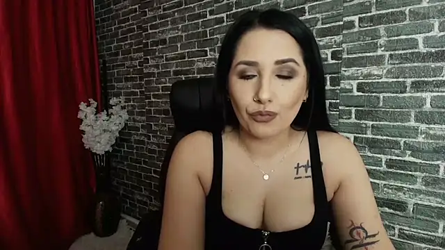 Snapshot of missdyaa chatting on October 7, 2025, 9:38 pm missdyaa online show from October 7, 2025, 9:38 pm