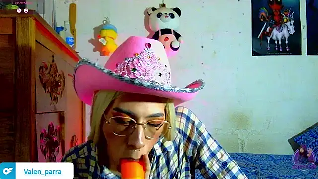 kattycat  online show from November 18, 2025, 2:49 am