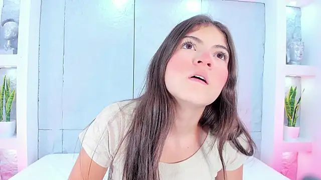 Snapshot of DulceVela_ chatting on October 17, 2025, 10:44 pm DulceVela online show from October 17, 2025, 10:44 pm