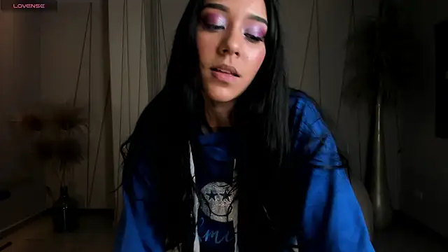 Snapshot of AmaliaCrus chatting on September 18, 2025, 8:45 pm AmaliaCrus online show from September 18, 2025, 8:45 pm