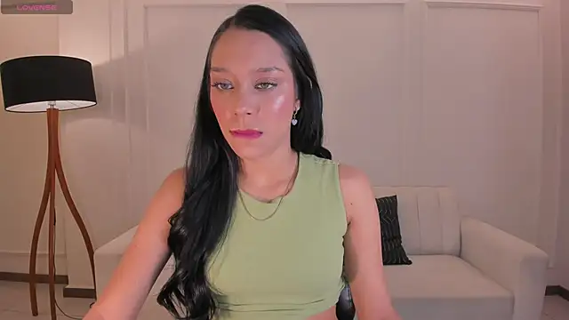 Snapshot of AmaliaCrus chatting on October 1, 2025, 8:02 pm AmaliaCrus online show from October 1, 2025, 8:02 pm