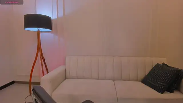 Snapshot of AmaliaCrus chatting on October 20, 2025, 12:13 am AmaliaCrus online show from October 20, 2025, 12:13 am