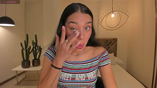 Snapshot of AmaliaCrus chatting on October 25, 2025, 8:09 pm AmaliaCrus online show from October 25, 2025, 8:09 pm