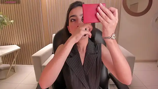 Snapshot of LarisaSmirnov chatting on December 20, 2025, 8:12 pm LarisaSmirnov online show from December 20, 2025, 8:12 pm