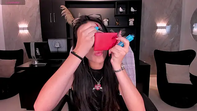 Snapshot of LarisaSmirnov chatting on January 16, 2026, 4:16 am LarisaSmirnov online show from January 16, 2026, 4:16 am