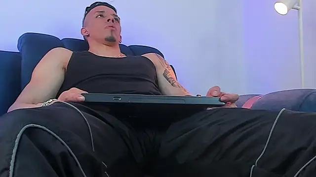 InkAngelo online show from November 27, 2025, 3:40 am