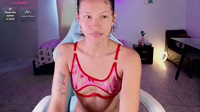 Snapshot of eleselas chatting on October 4, 2025, 4:08 pm eleselas online show from October 4, 2025, 4:08 pm