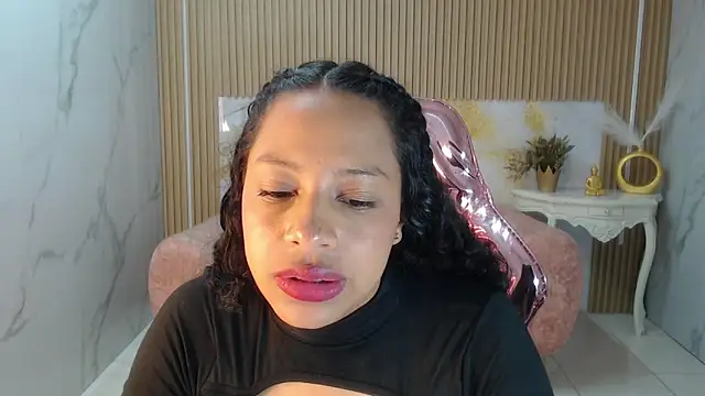 zhara rose s online show from March 22, 2025, 8:51 am
