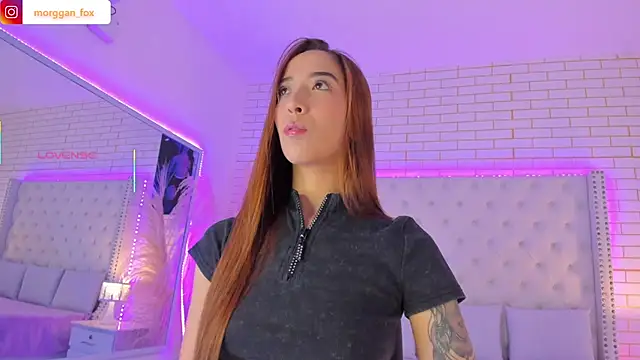 Snapshot of Morggan_Fox_ chatting on November 28, 2025, 3:50 am Morggan Fox online show from November 28, 2025, 3:50 am