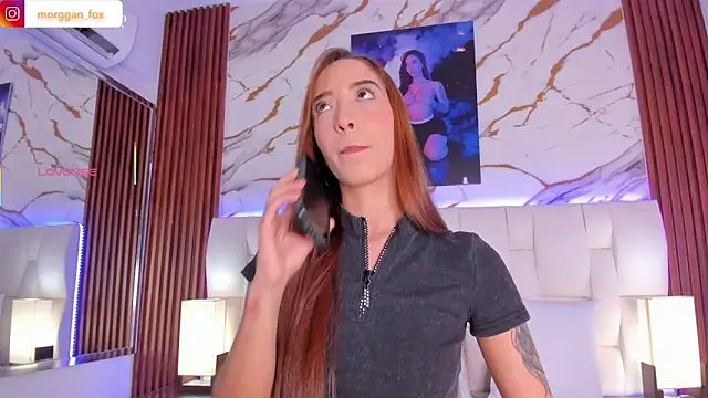 Snapshot of Morggan_Fox_ chatting on December 23, 2025, 3:17 am Morggan Fox online show from December 23, 2025, 3:17 am