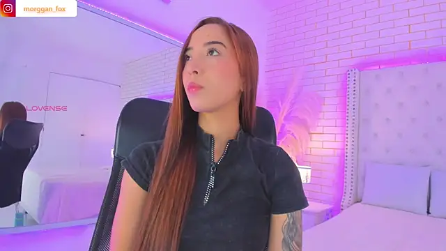 Snapshot of Morggan_Fox_ chatting on September 24, 2025, 3:57 am Morggan Fox online show from September 24, 2025, 3:57 am