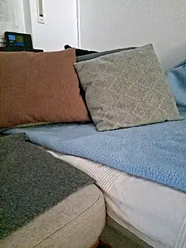 naturliebe online show from April 8, 2026, 6:04 am