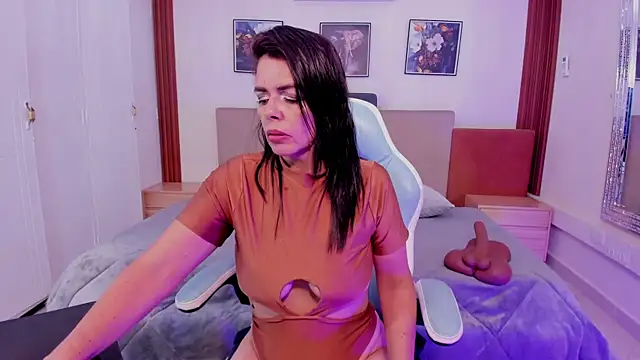 loress ass mature online show from February 5, 2026, 6:37 pm