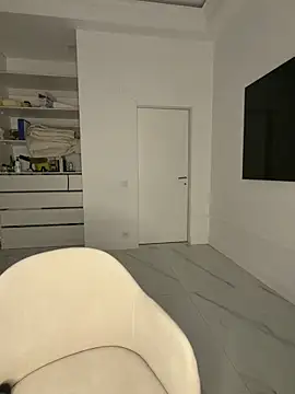 Amy Sky  online show from April 15, 2026, 4:55 pm