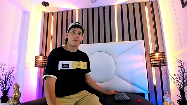 Snapshot of Jhojan_twink chatting on November 1, 2025, 11:59 am Jhojan twink online show from November 1, 2025, 11:59 am