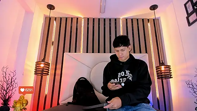 Jhojan twink online show from November 12, 2025, 12:20 pm